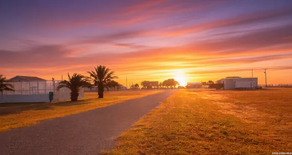 $60,000 | 2421 County Road 312, Palacios, TX 77465