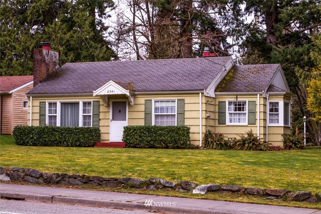 2341 Yew Street Road Bellingham, WA 98229 - Photo 1 of 31 Gallery Image 1