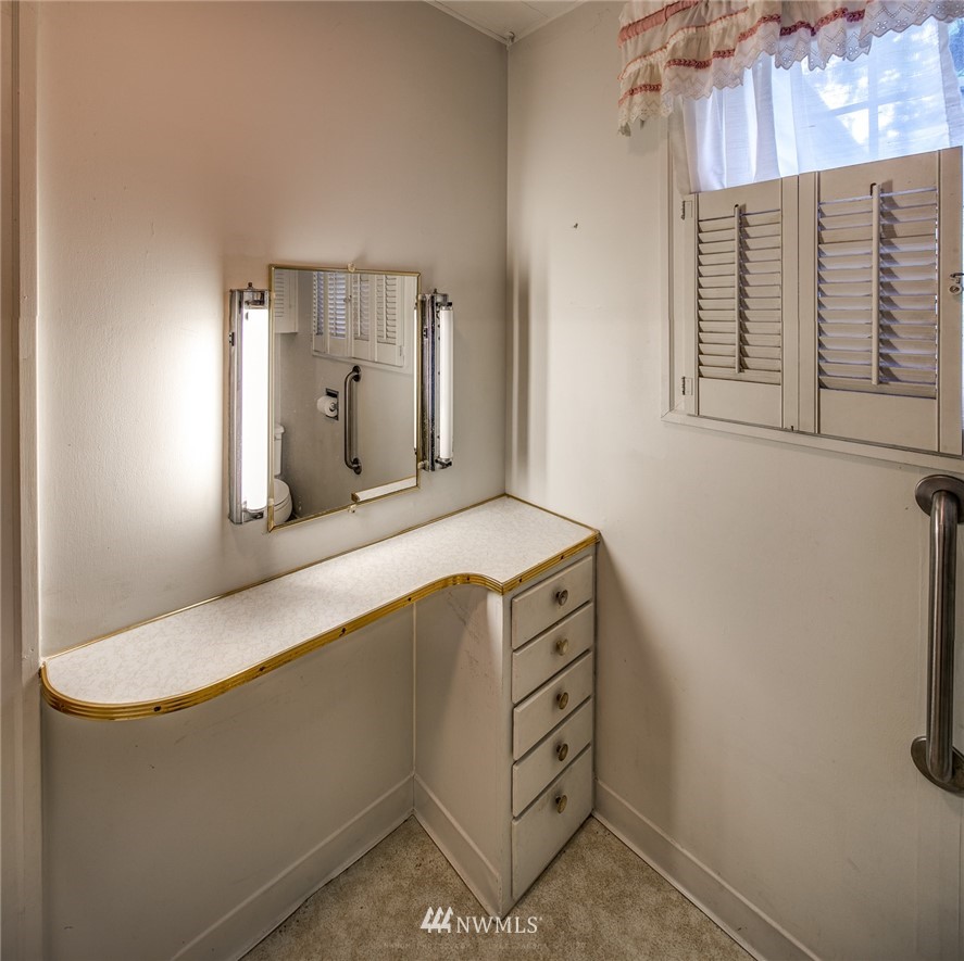 2341 Yew Street Road Bellingham, WA 98229 - Photo 20 of 31 Gallery Image 20