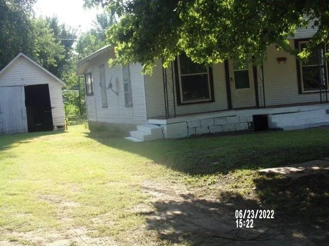 $26,900 | 1025 North D Street, Arkansas City, KS 67005