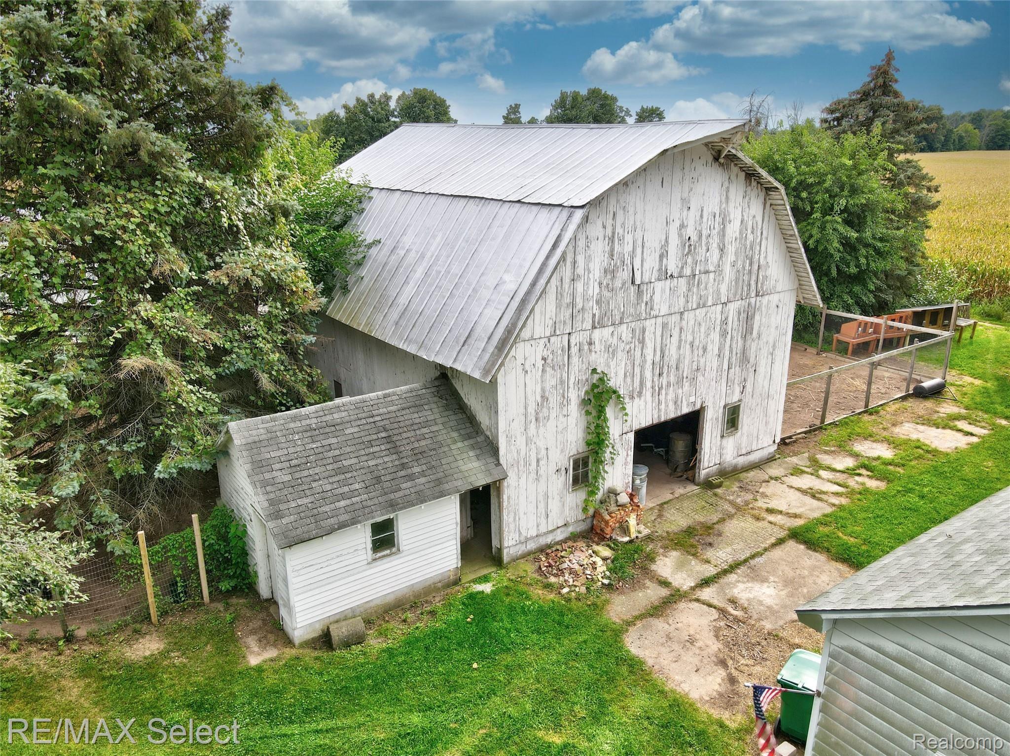 6617 North Watson Road Elsie, MI 48831 - Photo 6 of 47 6617 N Watson Rd 07.jpg