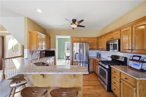 $600,000 | 30602 84th Circle, De Soto, KS 66018