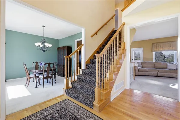 $600,000 | 30602 84th Circle, De Soto, KS 66018