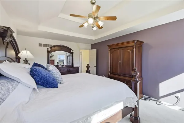 $600,000 | 30602 84th Circle, De Soto, KS 66018