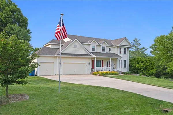 $600,000 | 30602 84th Circle, De Soto, KS 66018