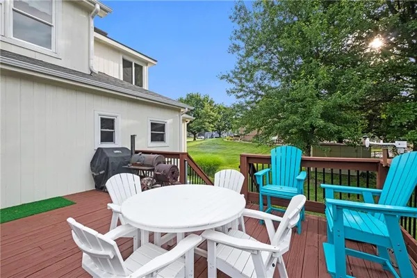 $600,000 | 30602 84th Circle, De Soto, KS 66018