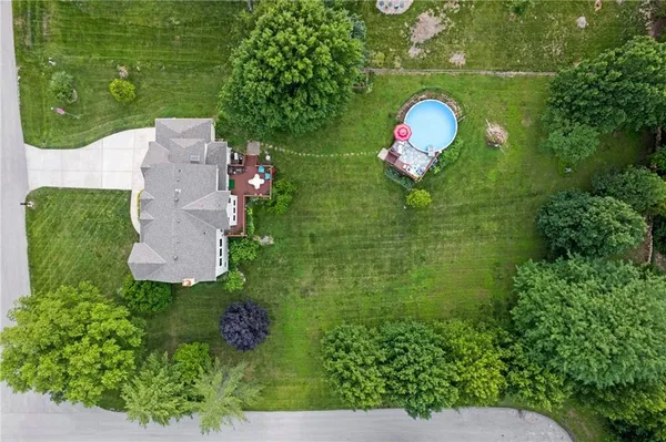 $600,000 | 30602 84th Circle, De Soto, KS 66018