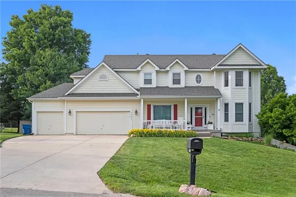 $600,000 | 30602 84th Circle, De Soto, KS 66018