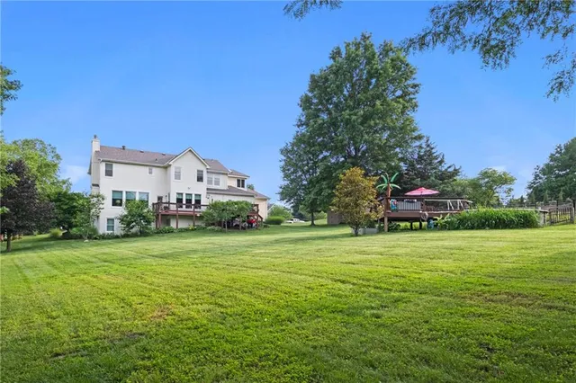 $675,000 | 30602 84th Circle, De Soto, KS 66018