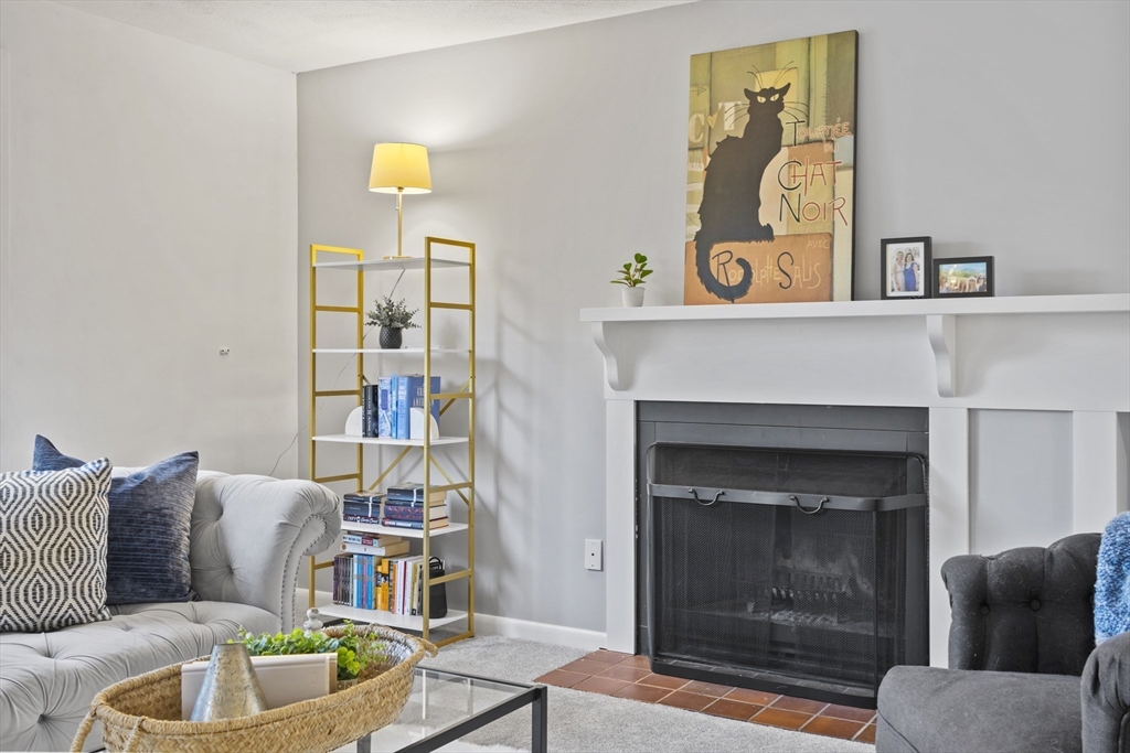 23 Concord Greene, Unit 4 Concord, MA 01742 - Photo 14 of 34