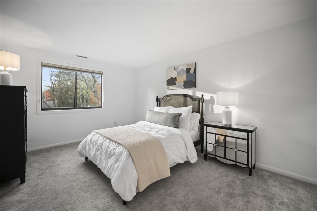 23 Concord Greene, Unit 4 Concord, MA 01742 - Photo 18 of 34