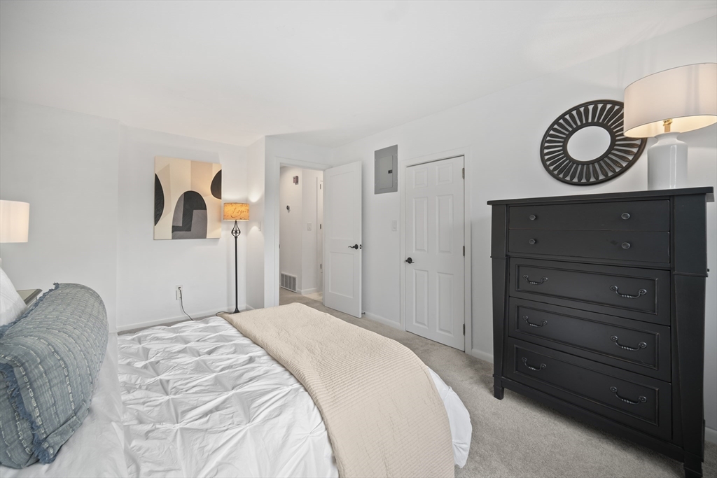 23 Concord Greene, Unit 4 Concord, MA 01742 - Photo 19 of 34