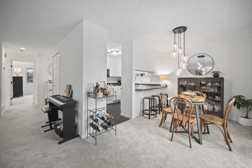 23 Concord Greene, Unit 4 Concord, MA 01742 - Photo 8 of 34