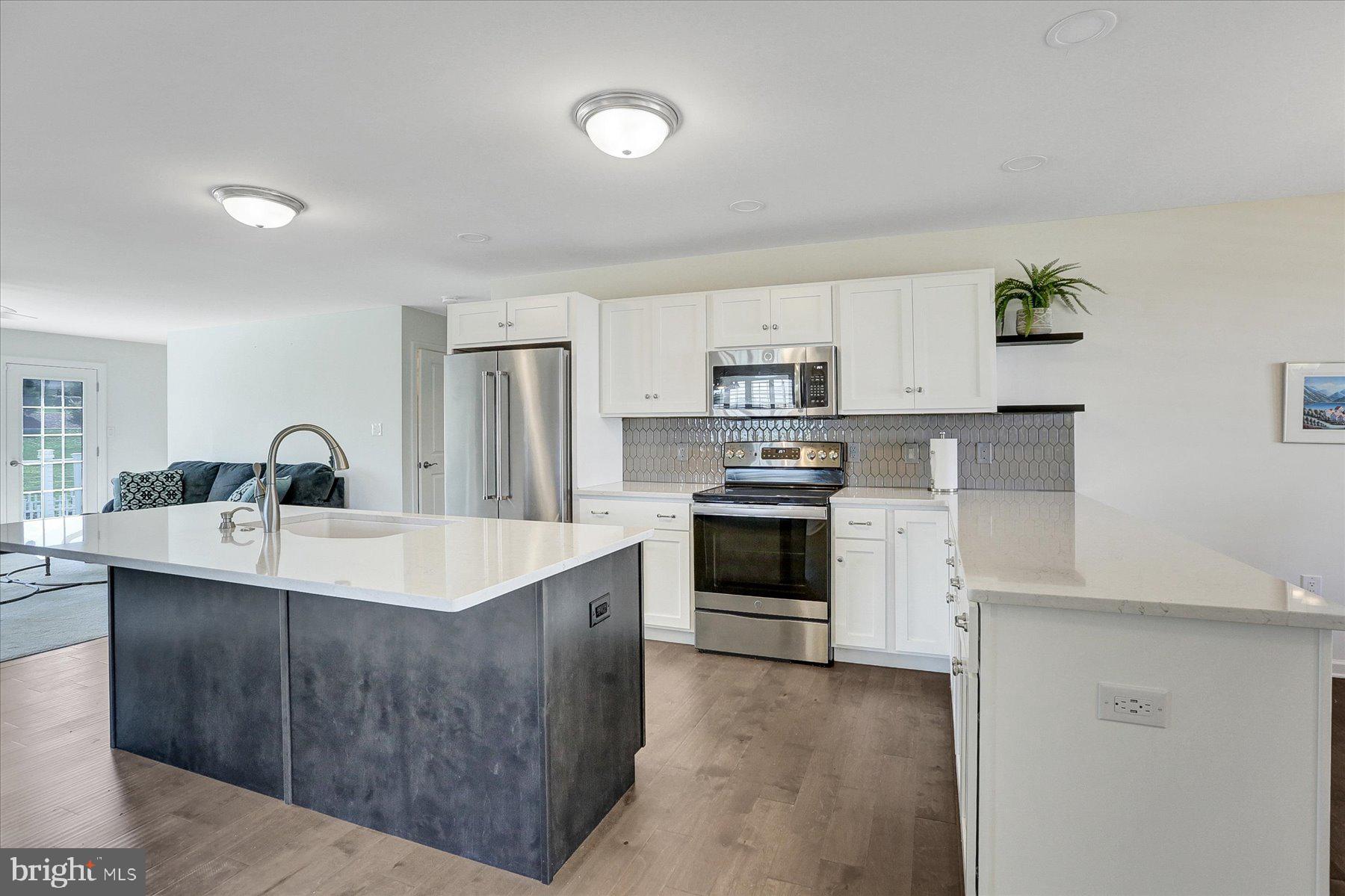 7019 Beaver Spring Road Harrisburg, PA 17111 - Photo 11 of 39 Gallery Image 11