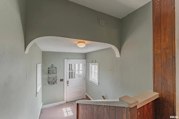 $219,000 | 2635 County Road 950, Lovington, IL 61937