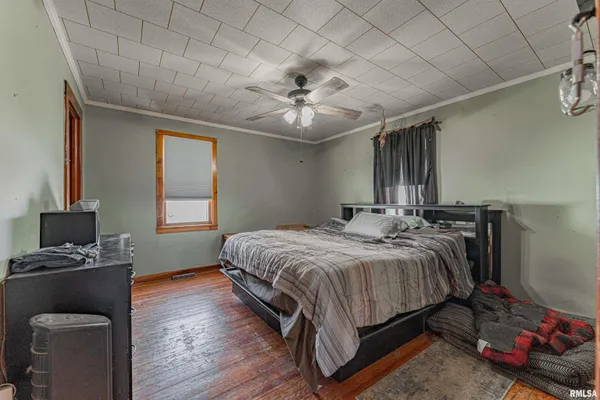 $219,000 | 2635 County Road 950, Lovington, IL 61937