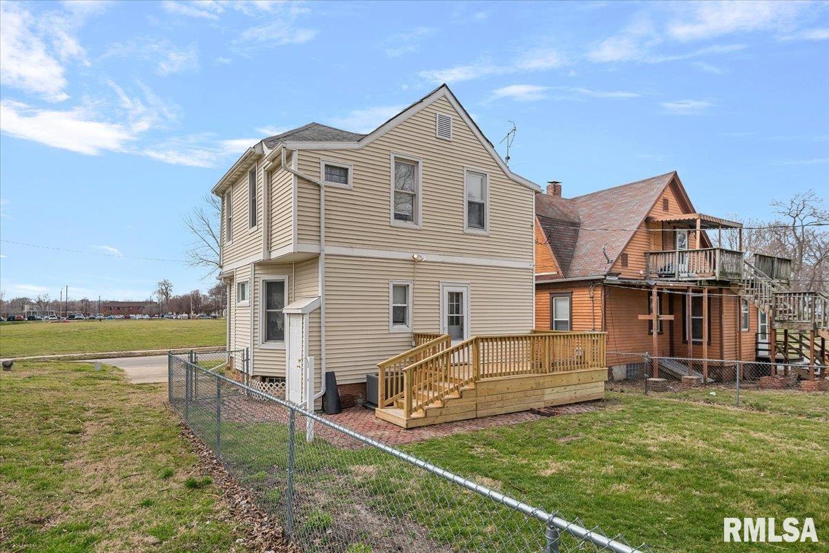 958 North 2nd Street Springfield, IL 62702 - Photo 24 of 27