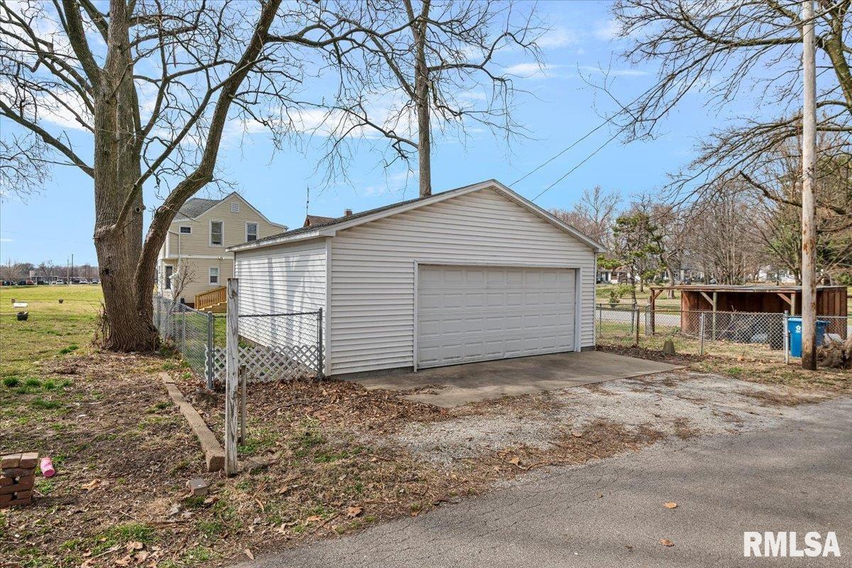 958 North 2nd Street Springfield, IL 62702 - Photo 26 of 27