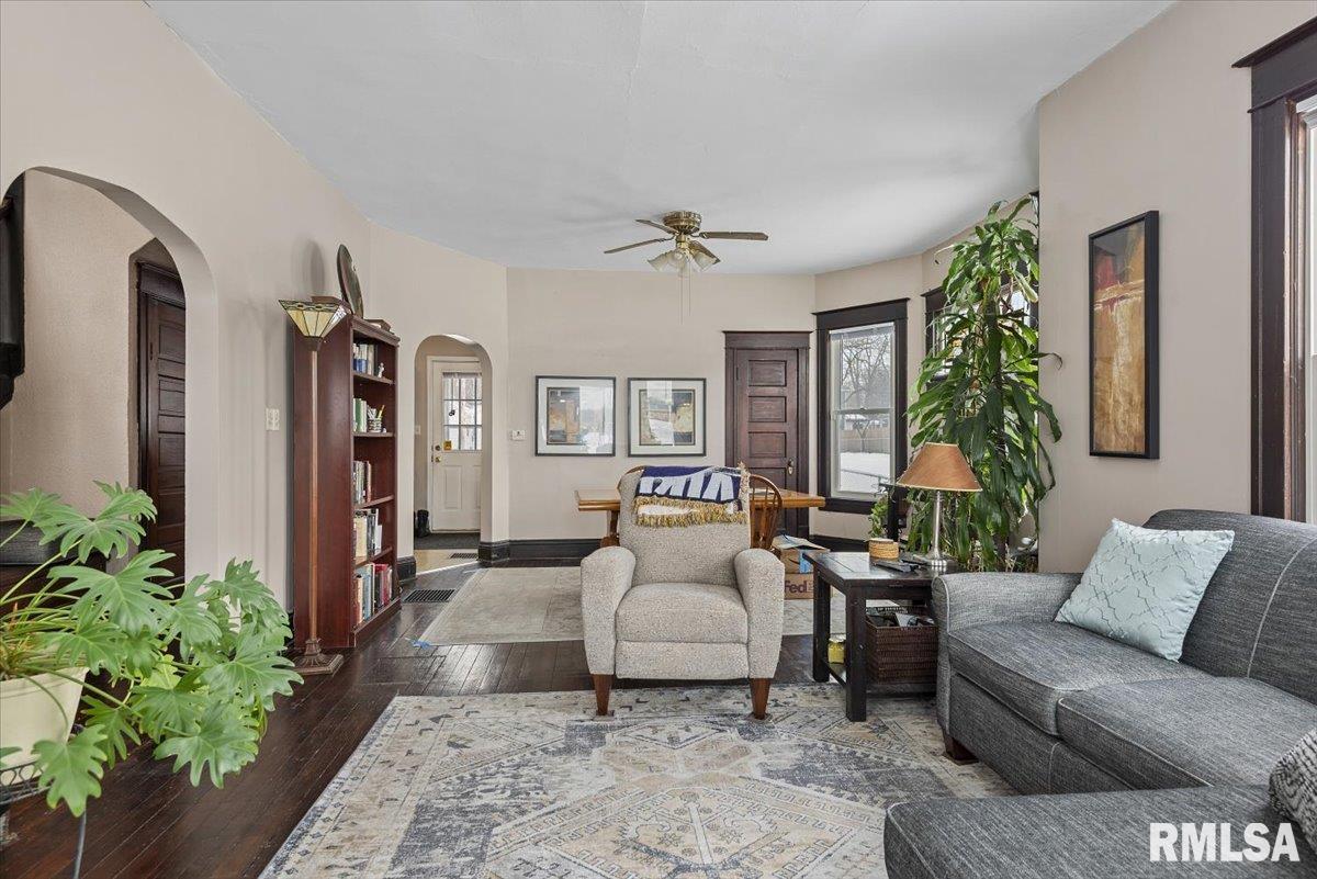 958 North 2nd Street Springfield, IL 62702 - Photo 6 of 27