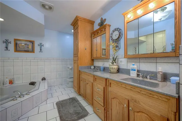 $615,000 | 10804 Wellman Road, McLouth, KS 66054