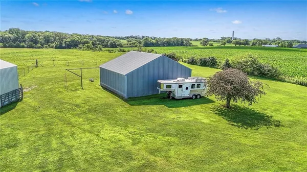 $596,550 | 10804 Wellman Road, McLouth, KS 66054