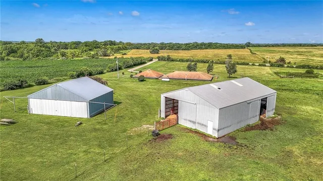 $615,000 | 10804 Wellman Road, McLouth, KS 66054