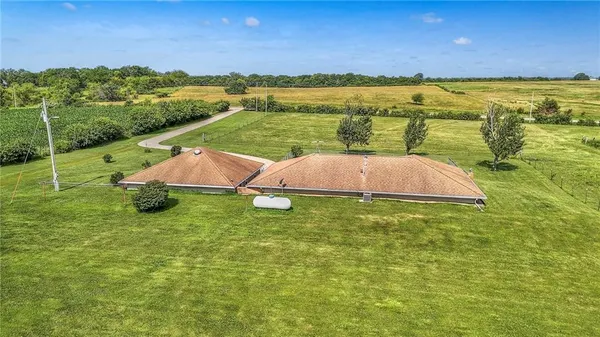 $596,550 | 10804 Wellman Road, McLouth, KS 66054
