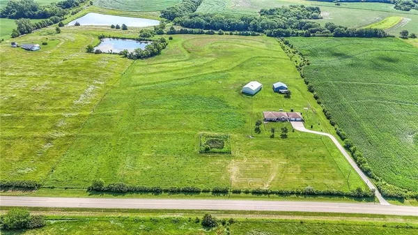 $596,550 | 10804 Wellman Road, McLouth, KS 66054