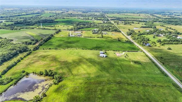 $596,550 | 10804 Wellman Road, McLouth, KS 66054