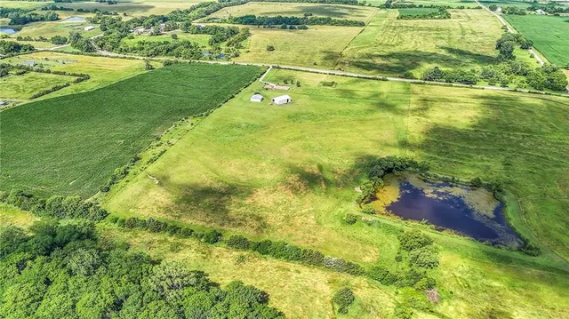 $615,000 | 10804 Wellman Road, McLouth, KS 66054