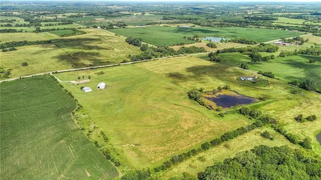 $615,000 | 10804 Wellman Road, McLouth, KS 66054