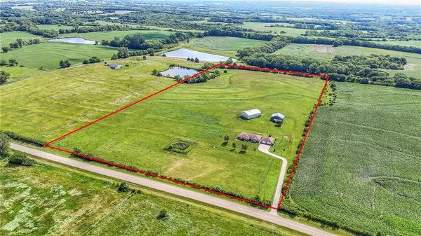 $596,550 | 10804 Wellman Road, McLouth, KS 66054