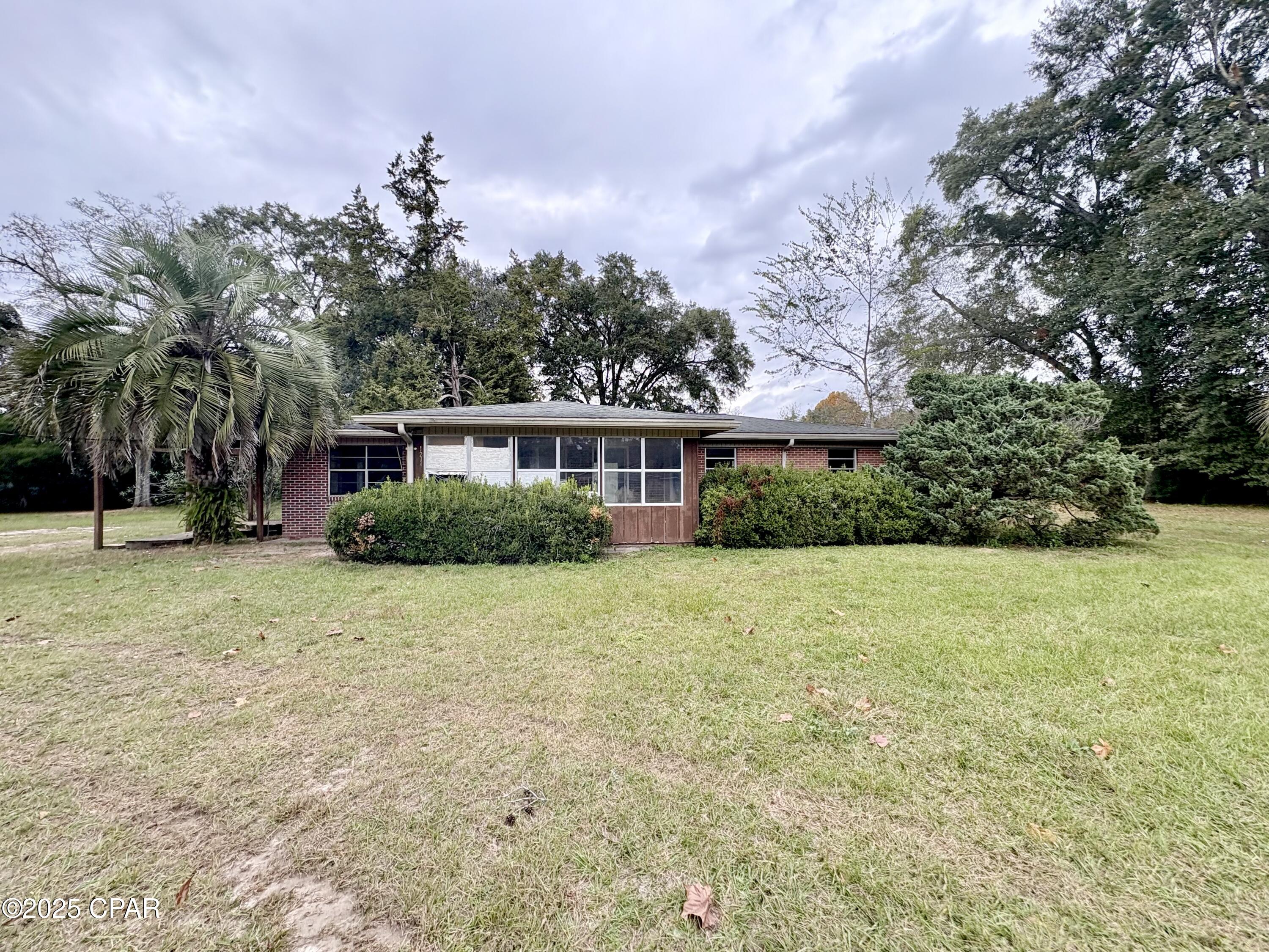 1214 Johnson Avenue Chipley, FL 32428 - Photo 1 of 26