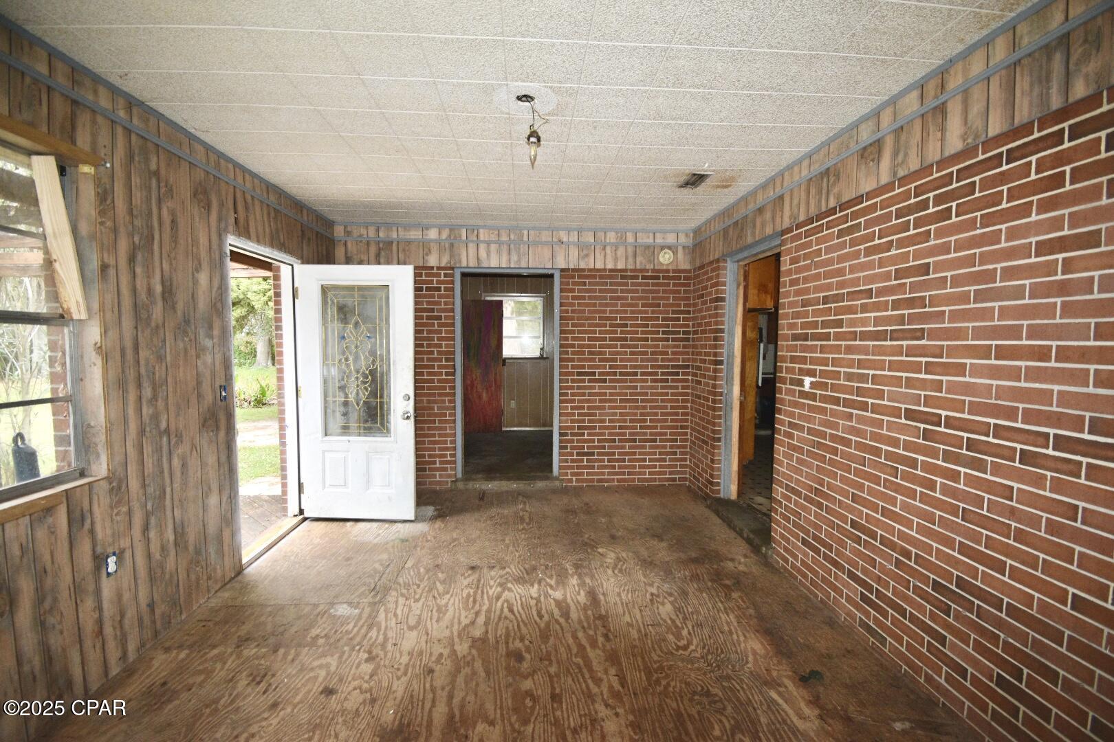 1214 Johnson Avenue Chipley, FL 32428 - Photo 4 of 26