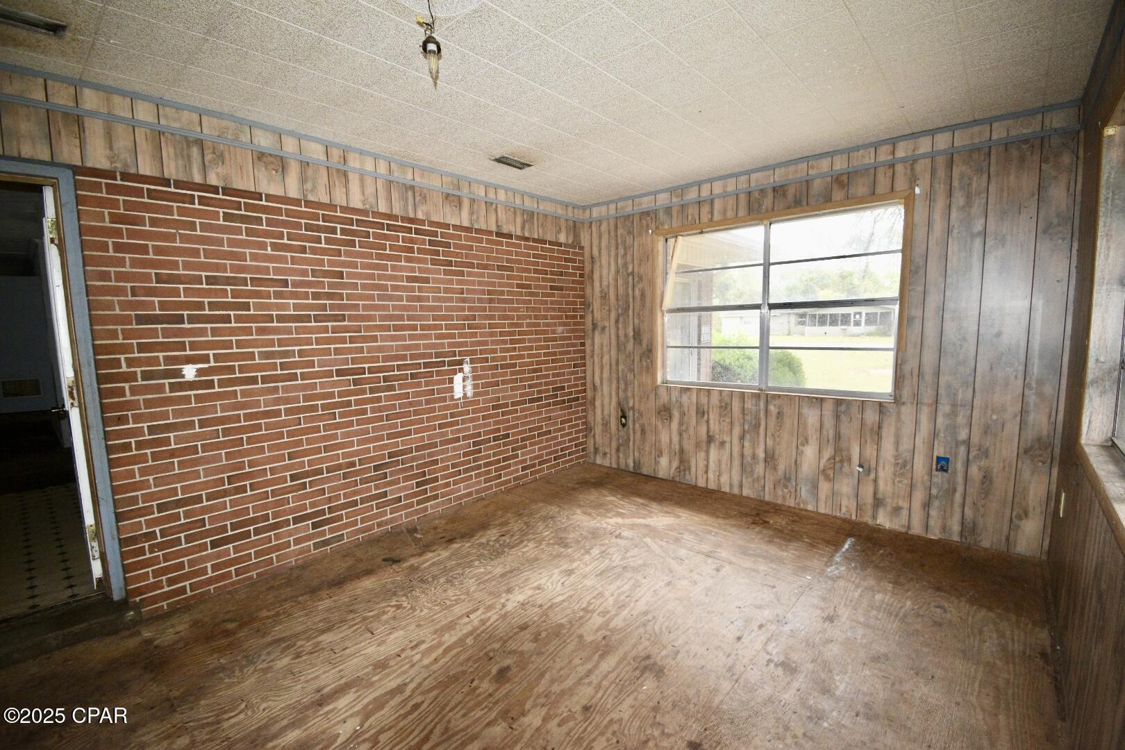 1214 Johnson Avenue Chipley, FL 32428 - Photo 5 of 26