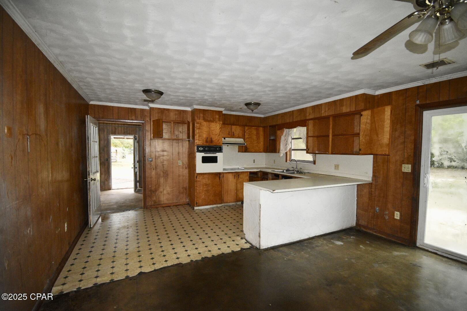 1214 Johnson Avenue Chipley, FL 32428 - Photo 6 of 26