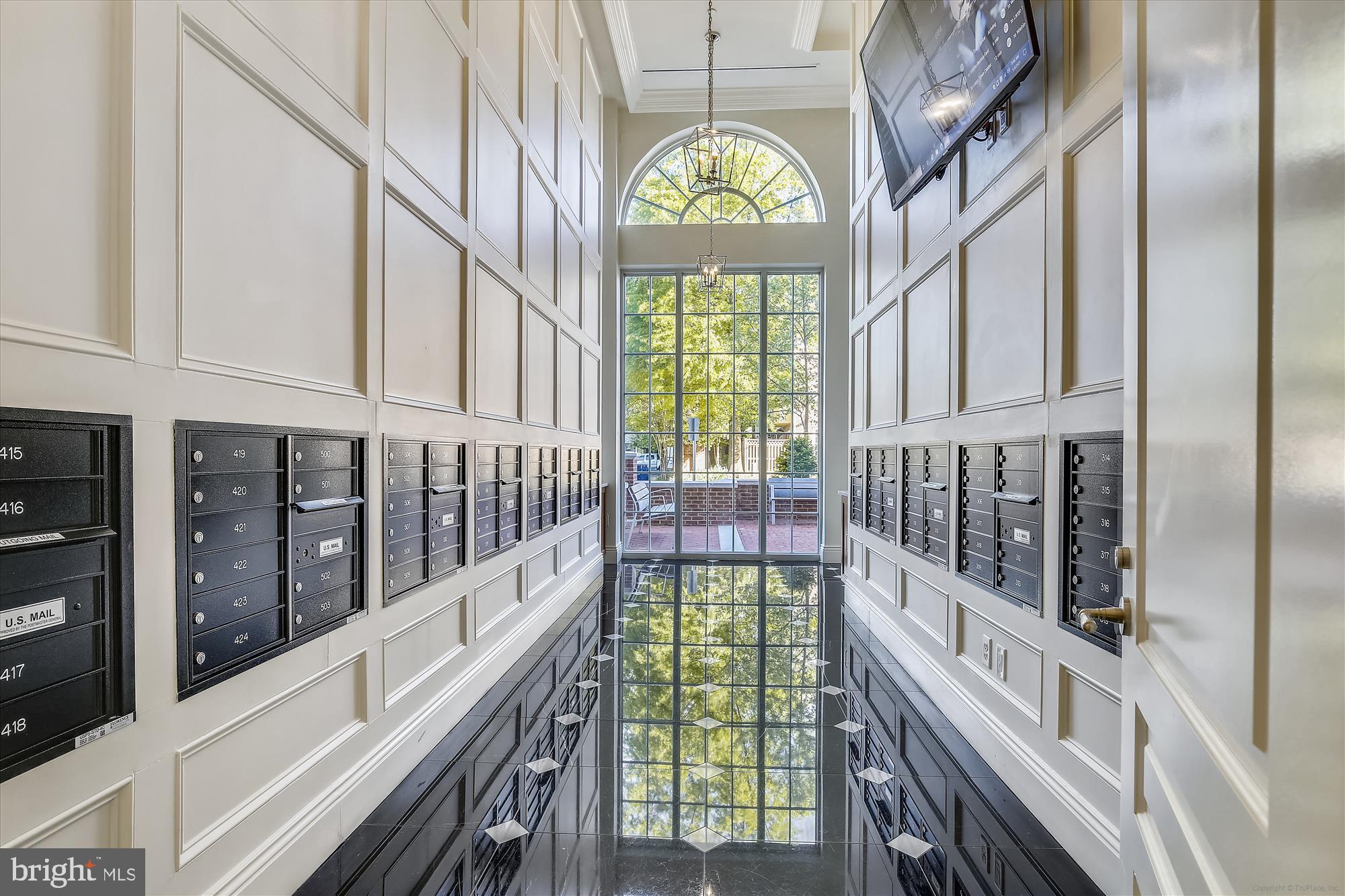 6900 Fleetwood Road, Unit 600 McLean, VA 22101 - Photo 30 of 31 a view of an entryway with wooden floor