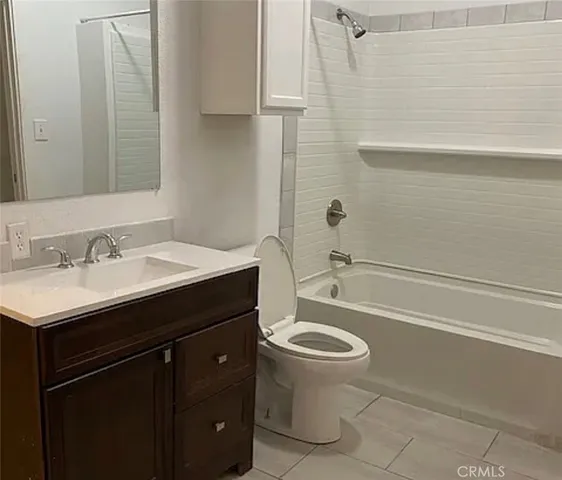 $2,450 | 3442 Lime Street, Riverside, CA 92501