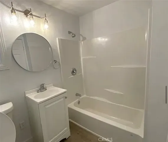 $2,450 | 3442 Lime Street, Riverside, CA 92501