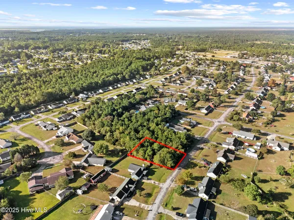 $40,900 | 406 Foxtrace Lane, Hubert, NC 28539