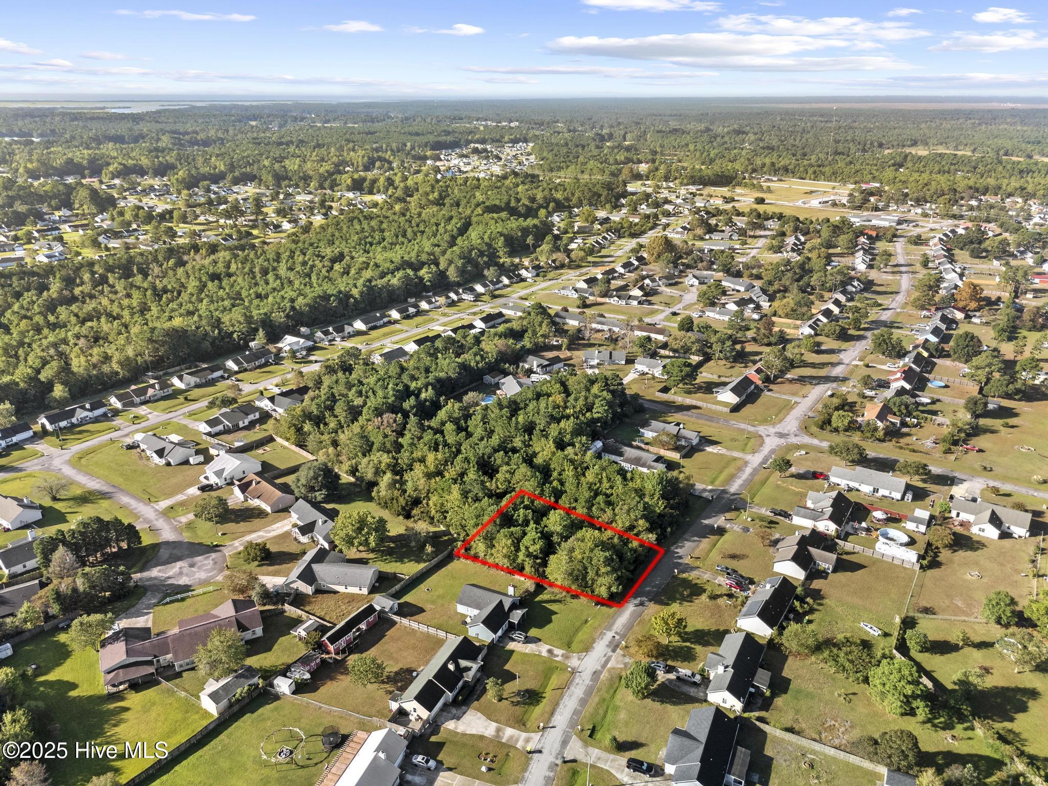 406 Foxtrace Lane Hubert, NC 28539 - Photo 11 of 16 DJI_20250923090444_0197_D copy