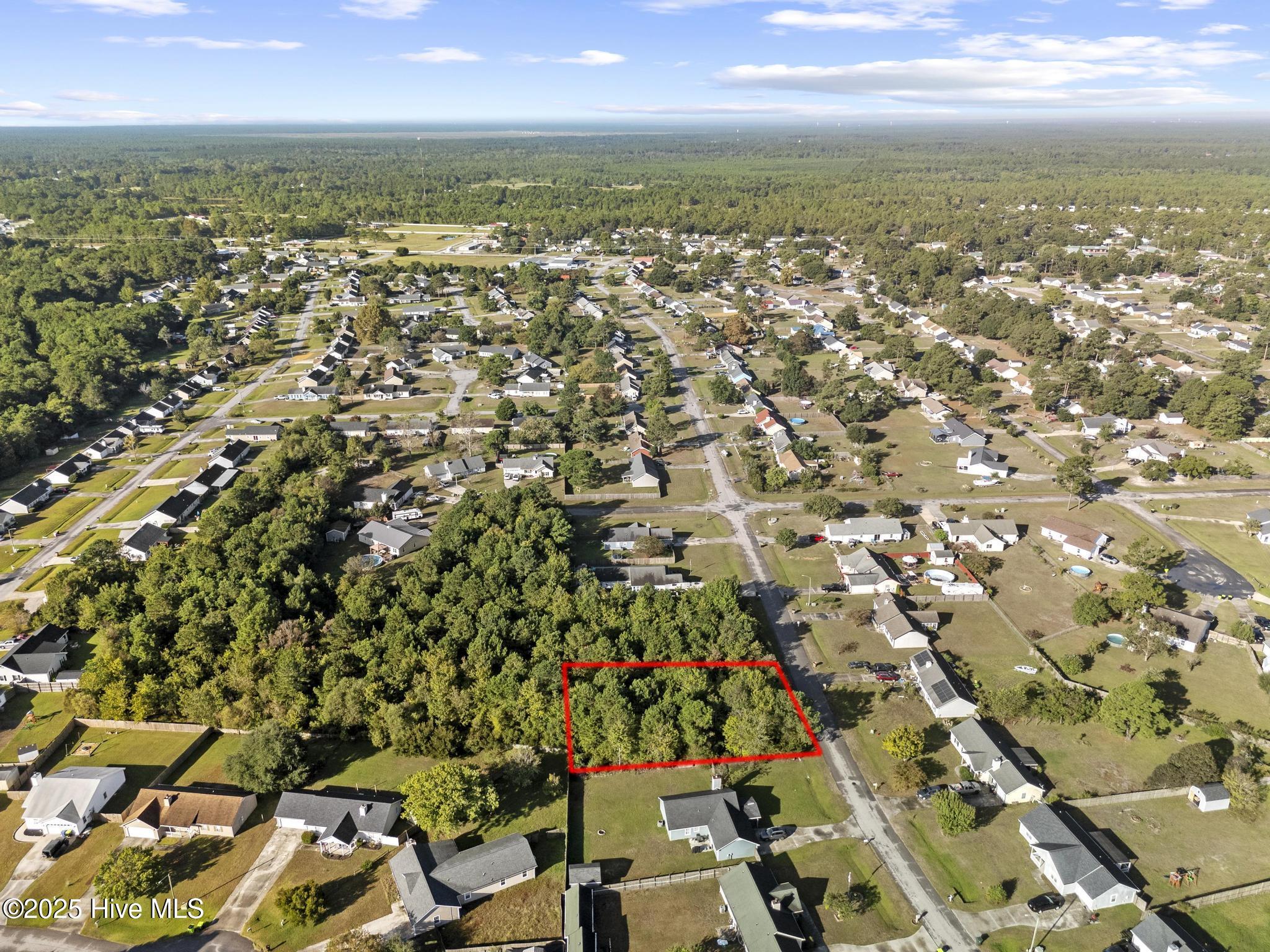 406 Foxtrace Lane Hubert, NC 28539 - Photo 12 of 16 DJI_20250923090500_0202_D copy