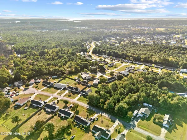 $40,900 | 406 Foxtrace Lane, Hubert, NC 28539