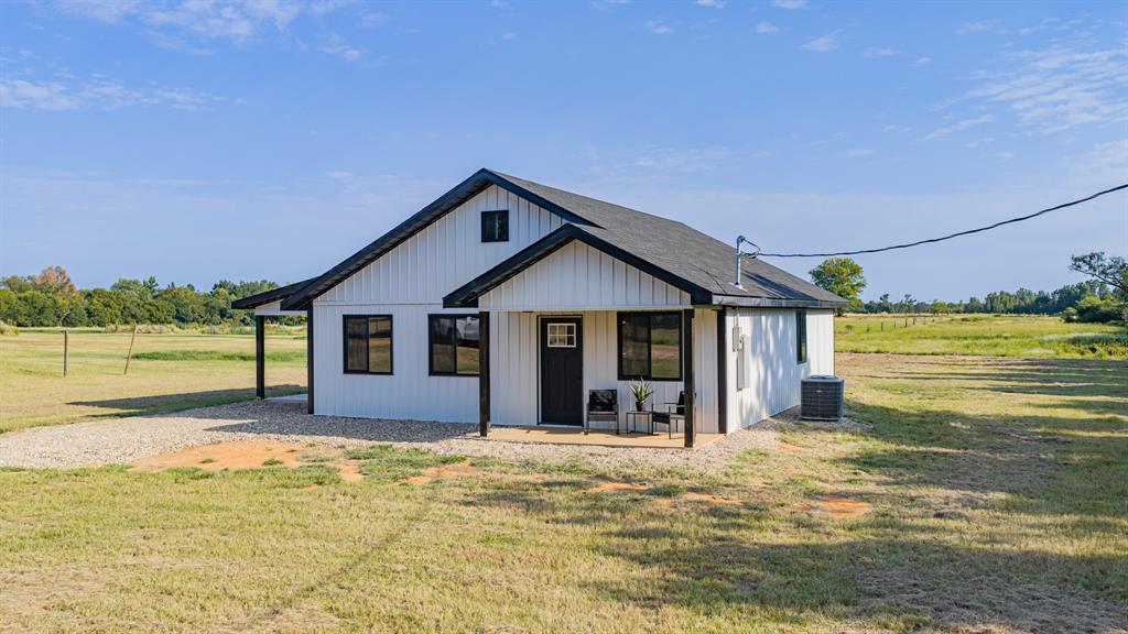 104 Private Road Omaha, TX 75571 - Photo 2 of 37 Gallery Image 2