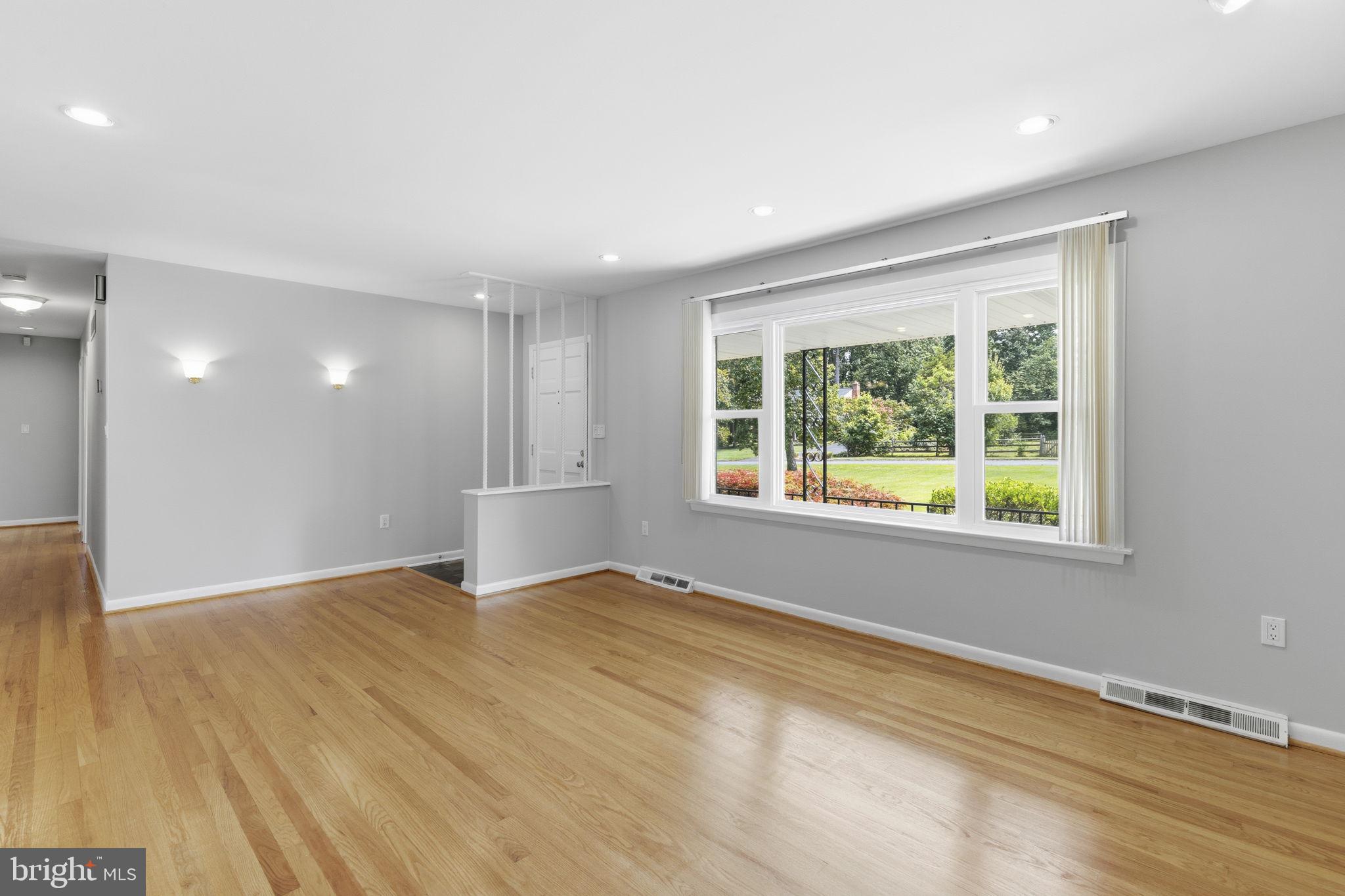527 Stratford Road Fallston, MD 21047 - Photo 6 of 54 Living Room