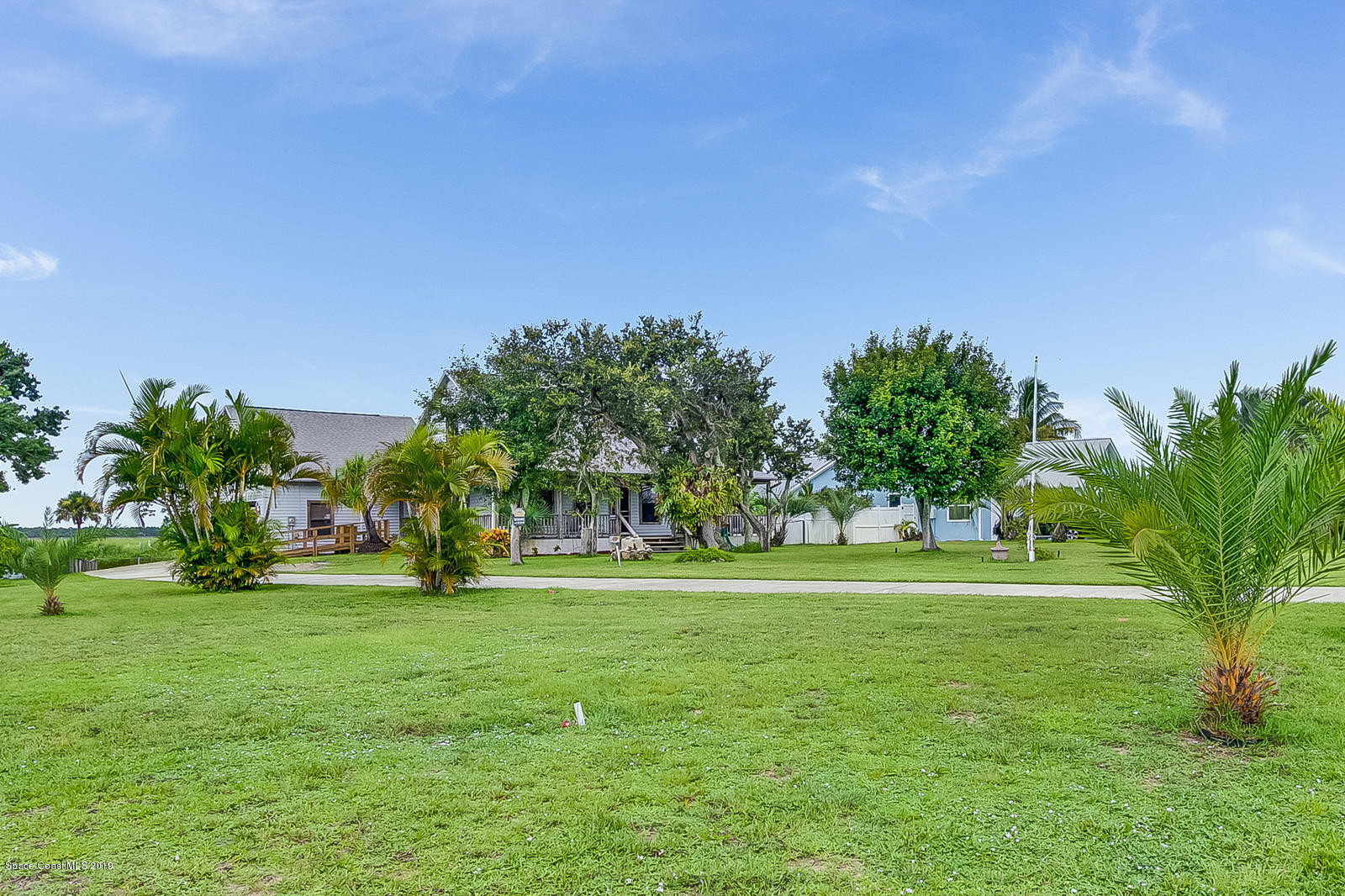 7196 Blue Shore Road Grant, FL 32949 - Photo 2 of 32 31_7196BlueShore2_mls