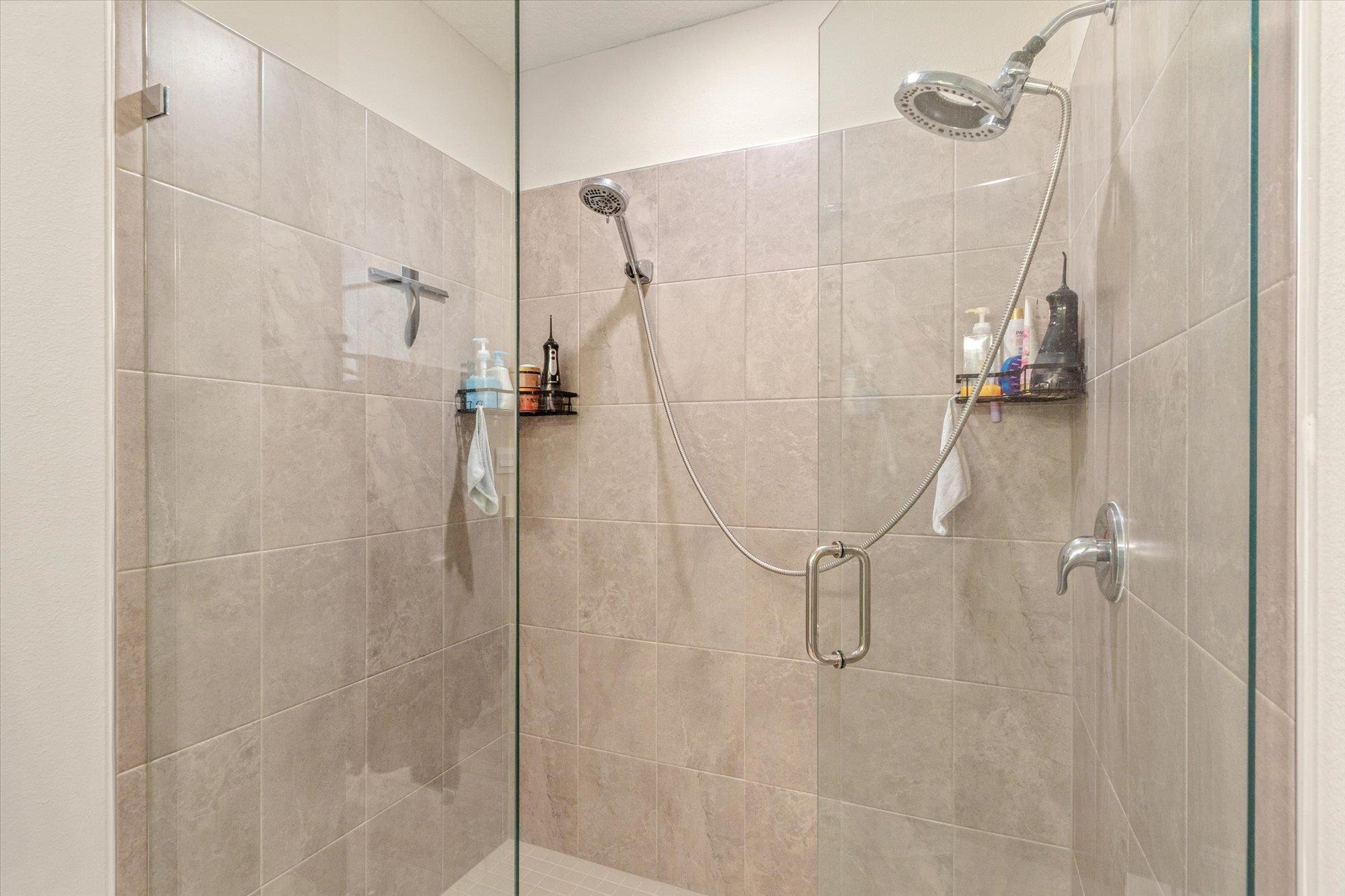 23 Alagon Way Street St. Augustine, FL 32084 - Photo 18 of 51 a bathroom with a shower