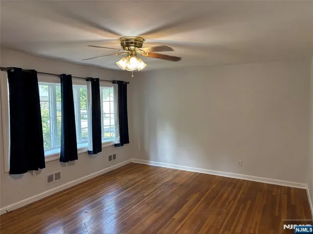 $2,450 | 31 Farview Terrace, Unit 2, Paramus, NJ 07652