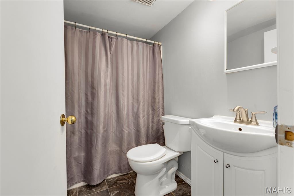 18 Roland Avenue Ballwin, MO 63021 - Photo 14 of 25 Gallery Image 14