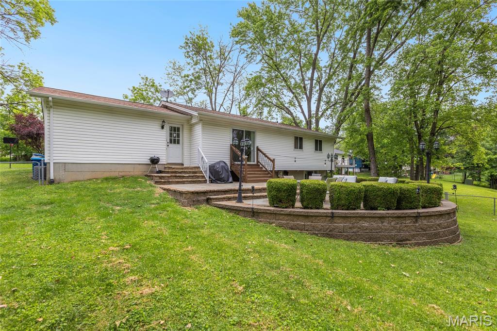 18 Roland Avenue Ballwin, MO 63021 - Photo 21 of 25 Gallery Image 21